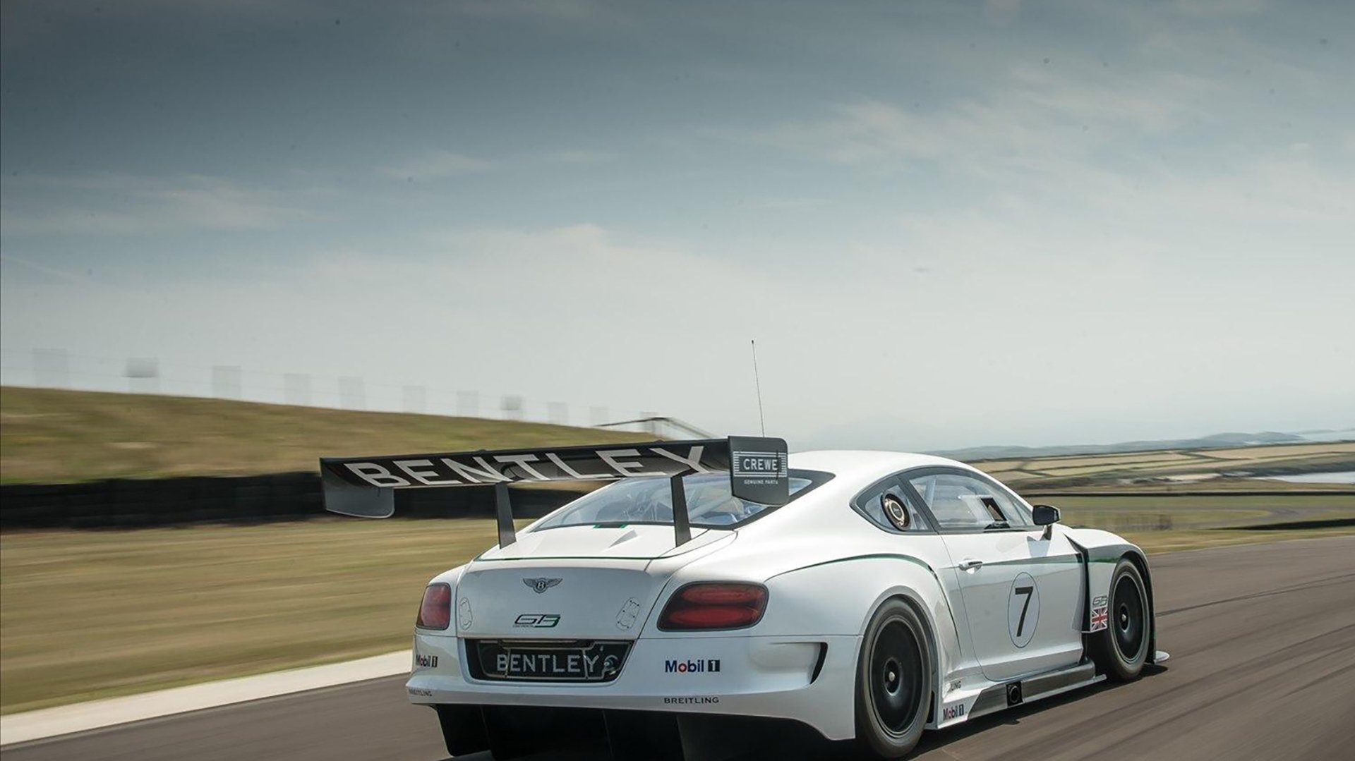 开云真人娱乐官网-《带动地方经济：电竞赛事成为城市新名片》，带动一个地方的经济